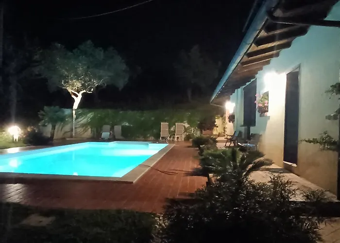 Santa Lucia Bed & Breakfast 3*